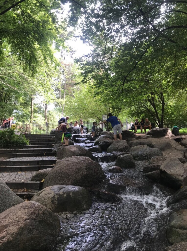 Wasserspielplatz Volkspark Friedrichshain Berlin