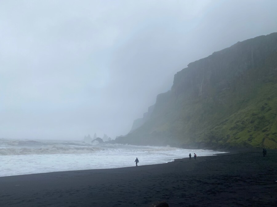 Vík í Mýrdal schwarzer Strand