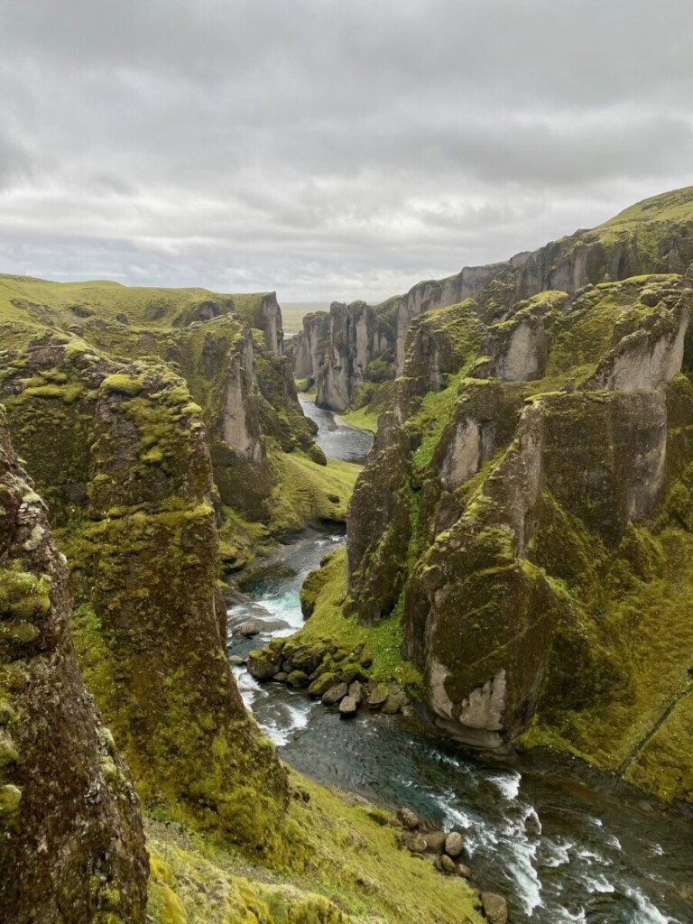 Fjaðrárgljúfur-Canyon Islands Süden Hidden Spots